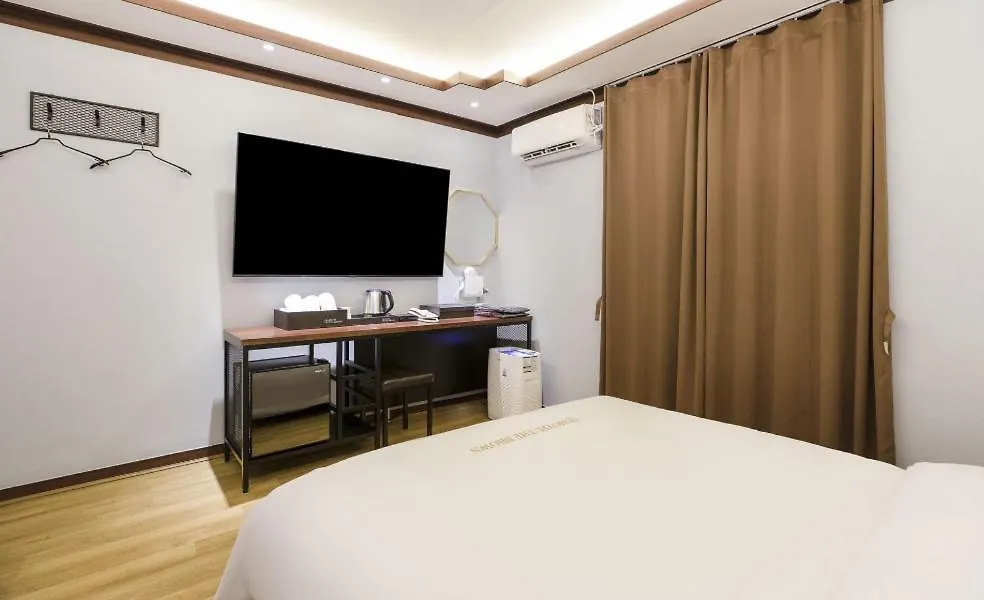 Hotel The Brown Incheon South Korea